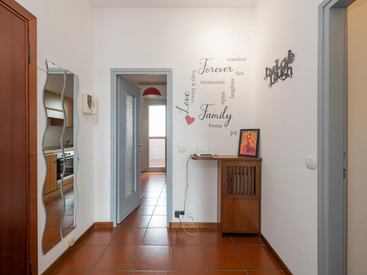 I Host Apartment - Appennini 53 Милан Экстерьер фото