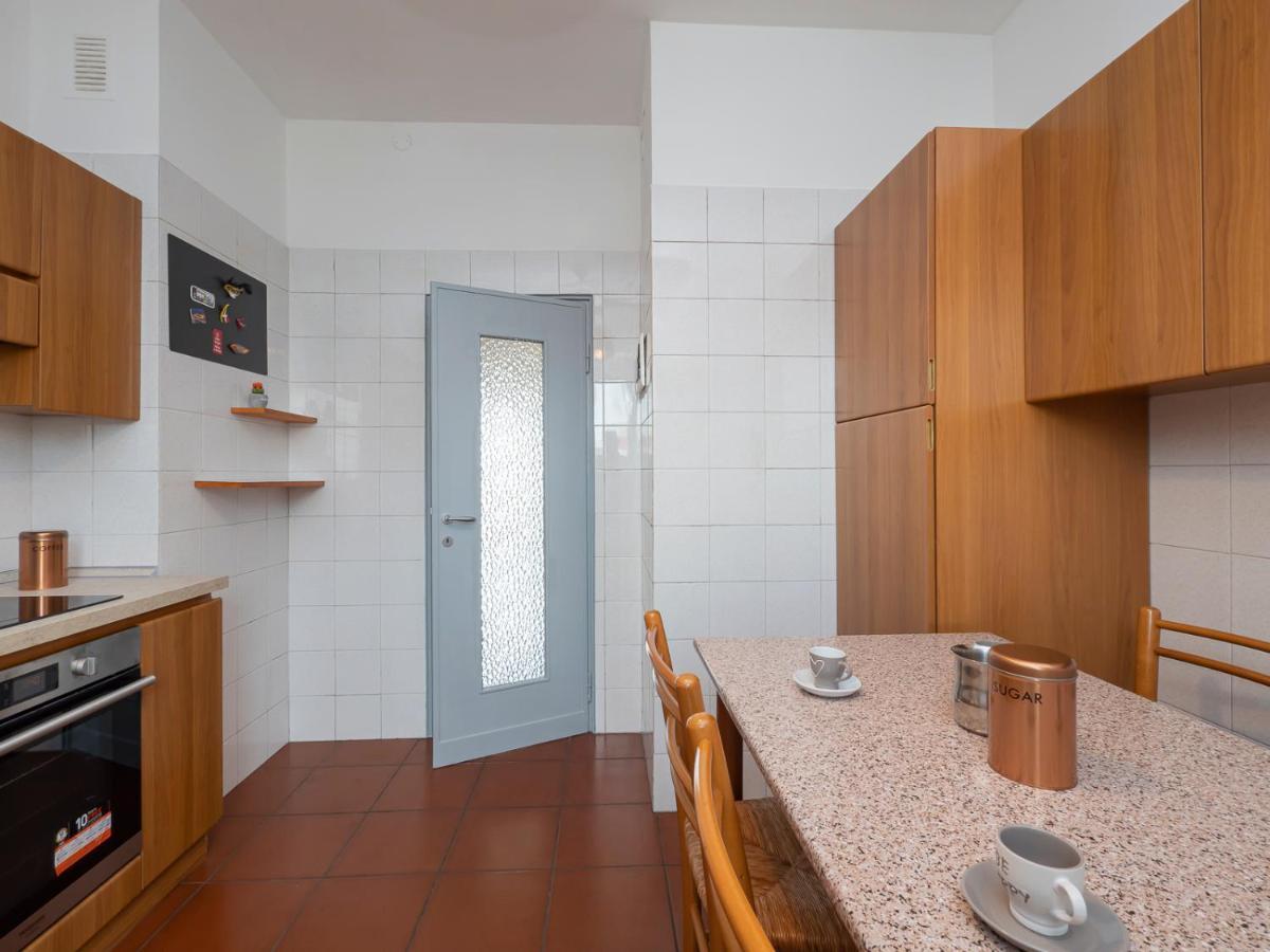 I Host Apartment - Appennini 53 Милан Экстерьер фото